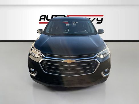 Used 2018 Chevrolet Traverse High Country w/ LPO, Cargo Package AWD/4WD image 2