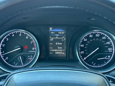 Used 2019 Toyota Camry SE image 27
