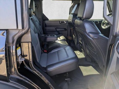 Used 2024 Ford Bronco Everglades image 18
