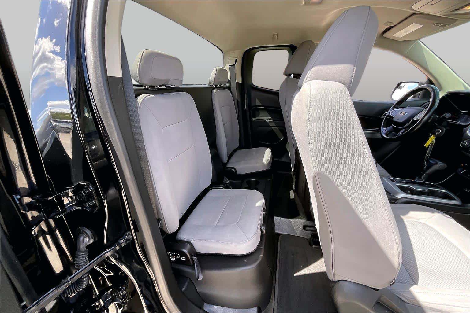 Used 2021 Chevrolet Colorado LT w/ Fleet Safety Package RWD image 20