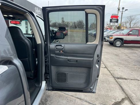 Used 2004 Dodge Dakota SLT w/ Leather Interior Group image 10