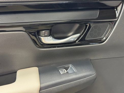 Used 2024 Honda CR-V EX-L image 17