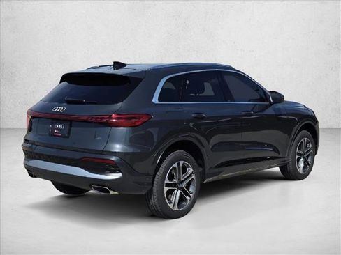 New 2025 Audi Q5 Premium image 5