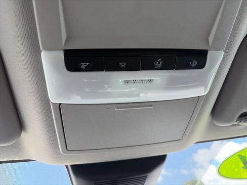 Used 2024 Nissan Sentra SV FWD image 33