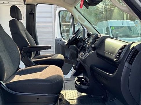 Used 2023 RAM ProMaster 2500 FWD image 38