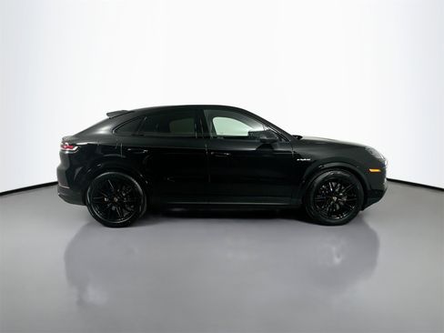 New 2026 Porsche Cayenne E-Hybrid Coupe image 8