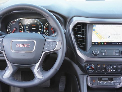 Used 2022 GMC Acadia AT4 w/ Technology Package image 29