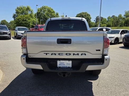 Used 2022 Toyota Tacoma TRD Off-Road w/ TRD Premium Off Road Package RWD image 6