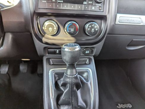 Used 2017 Jeep Compass Sport w/ Power Value Group AWD/4WD image 15