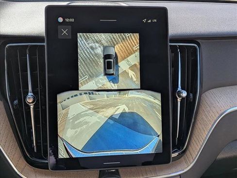 New 2026 Volvo XC60 B5 Plus w/ Protection Package Premier image 15