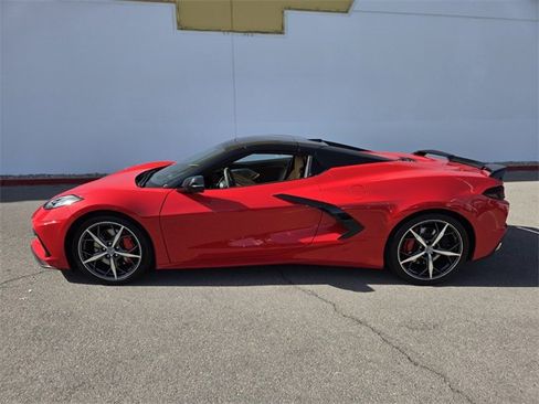 Certified 2021 Chevrolet Corvette Stingray w/ Z51 Performance Package image 3