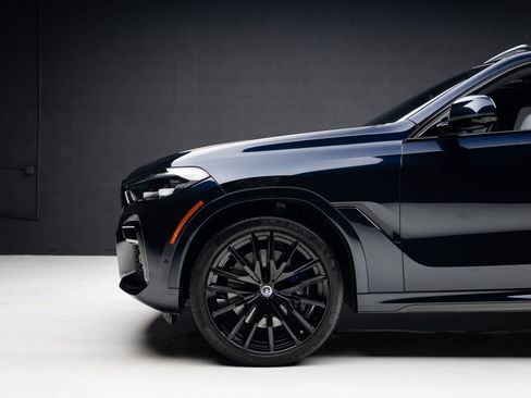Used 2023 BMW X6 M50i w/ Parking Assistance Package AWD/4WD image 18