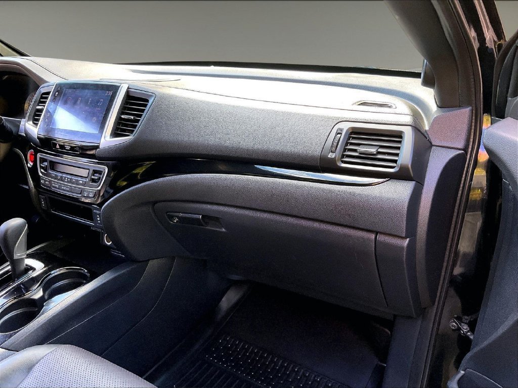 Used 2017 Honda Ridgeline Black Edition image 13
