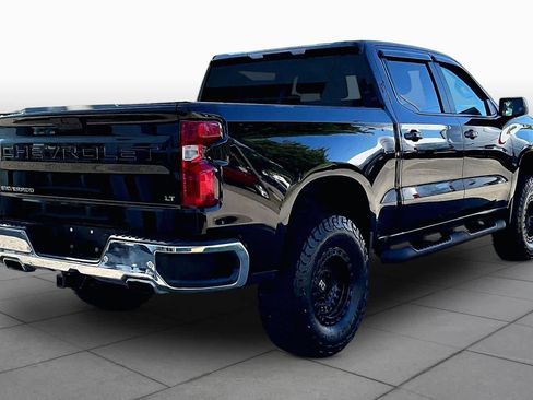 Used 2022 Chevrolet Silverado 1500 LT w/ Z71 Off-Road Package AWD/4WD image 13