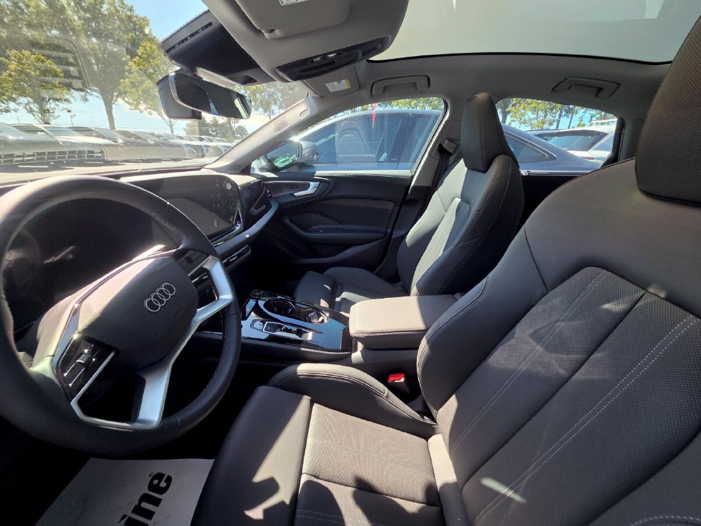 Used 2018 Audi Q5 2.0T Premium Plus w/ Premium Plus Package AWD/4WD image 8