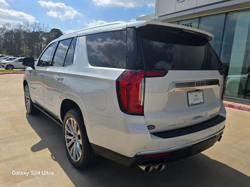 Used 2022 GMC Yukon Denali image 3