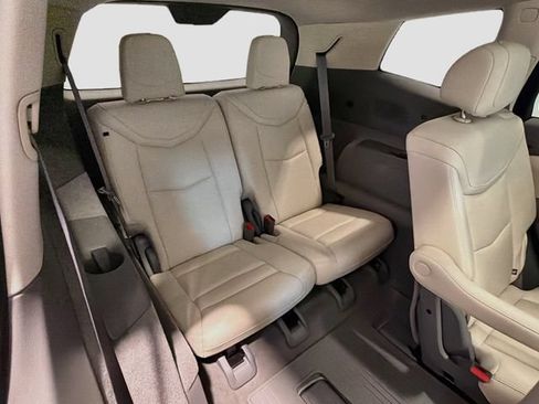 Certified 2024 Cadillac XT6 Premium Luxury AWD/4WD image 25