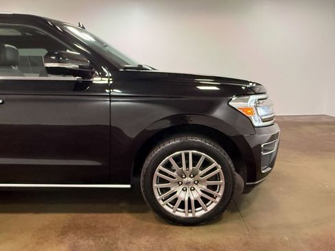 Used 2024 Ford Expedition Max Limited AWD/4WD image 31