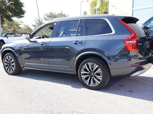 Used 2022 Volvo XC90 T6 Momentum w/ Advanced Package image 7