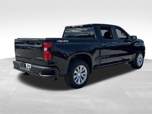 Certified 2022 Chevrolet Silverado 1500 Custom AWD/4WD image 25
