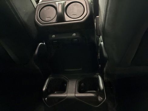 Used 2022 Jeep Wrangler Unlimited Sport AWD/4WD image 16