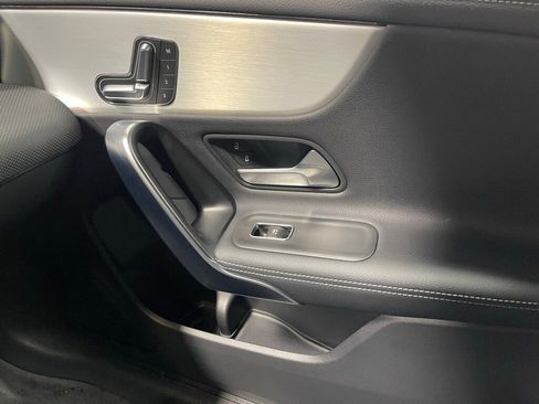 Used 2025 Mercedes-Benz CLA 250 4MATIC image 27