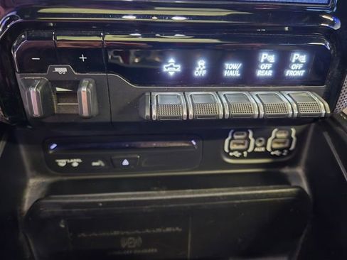 Used 2019 RAM 1500 Limited image 20