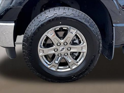 Used 2022 Ford F150 Lariat w/ Equipment Group 502A High AWD/4WD image 6