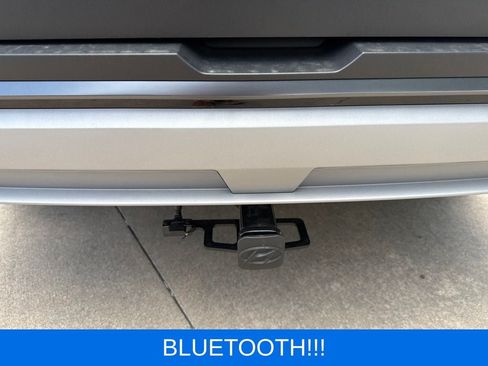 Used 2025 Hyundai Tucson SE FWD image 3