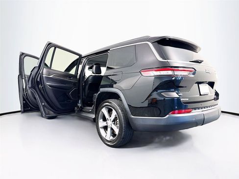 Used 2021 Jeep Grand Cherokee L Limited RWD image 21