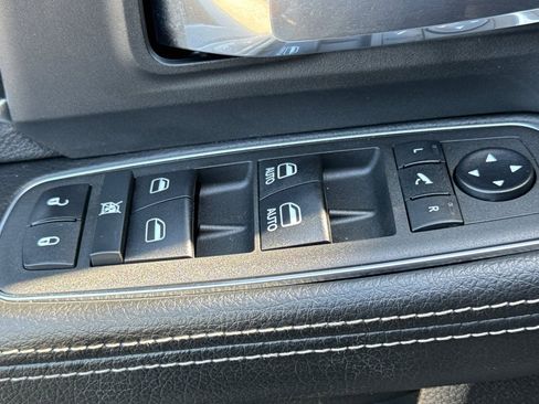 Used 2021 RAM 2500 Laramie w/ Night Edition image 11