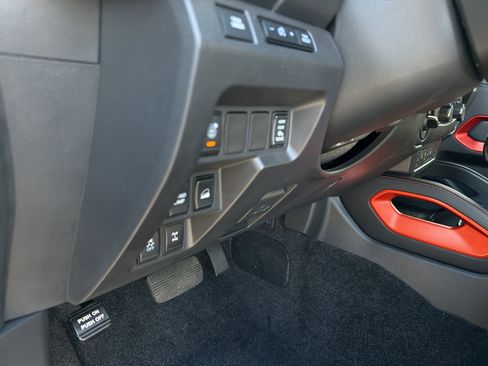 Used 2023 Nissan Frontier PRO-4X w/ Pro Convenience Package image 15