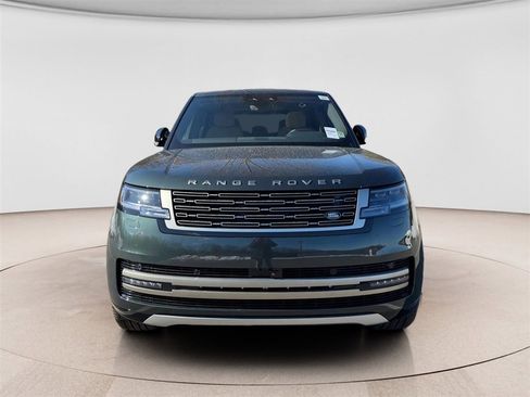 New 2026 Land Rover Range Rover SE image 2