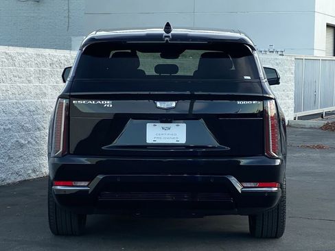 Certified 2025 Cadillac Escalade IQ Sport 1 AWD/4WD image 14