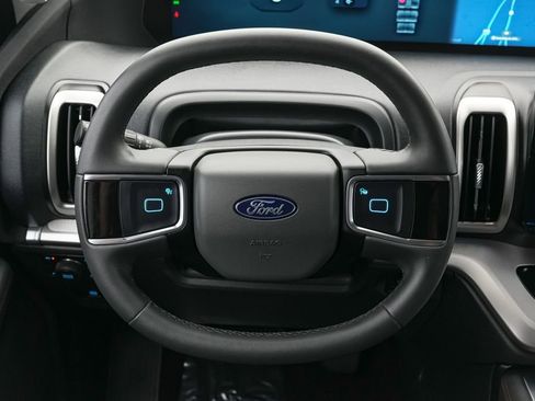 Certified 2025 Ford Expedition Active AWD/4WD image 14