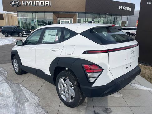 New 2026 Hyundai Kona SE image 3