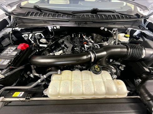 Used 2025 Ford Expedition Active AWD/4WD image 9