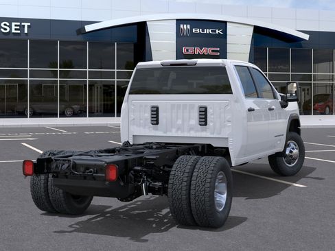 New 2026 GMC Sierra 3500 Pro w/ Convenience Package image 4