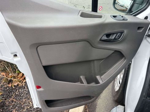 Used 2024 Ford Transit 250 Low Roof w/ Exterior Upgrade Package image 15