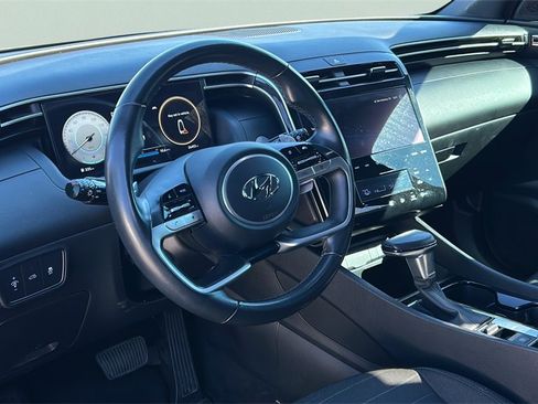 Used 2023 Hyundai Santa Cruz SEL Premium image 10