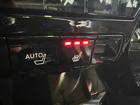 New 2026 Acura MDX SH-AWD image 19