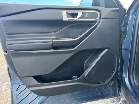 Used 2020 Ford Explorer XLT w/ Equipment Group 202A image 13