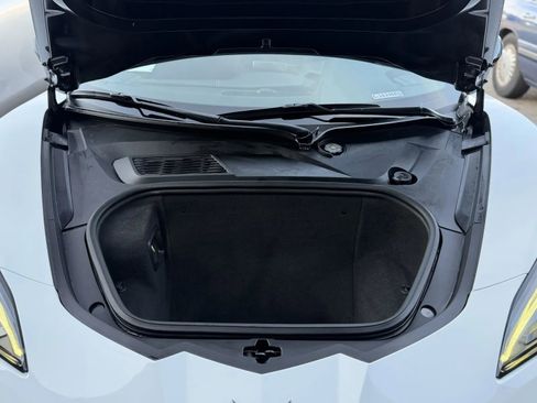 Used 2023 Chevrolet Corvette Stingray w/ Z51 Performance Package image 16