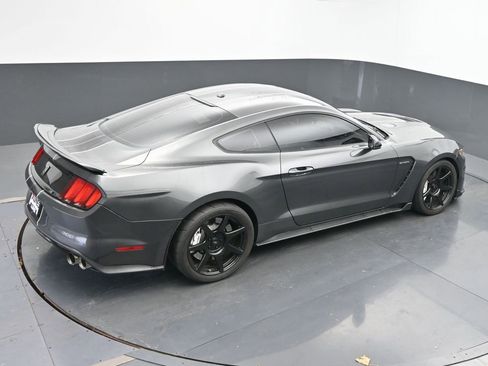 Used 2017 Ford Mustang Shelby GT350 image 39