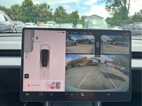Used 2026 Tesla Model Y 2WD image 23