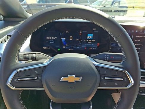 Certified 2025 Chevrolet Equinox EV LT image 19