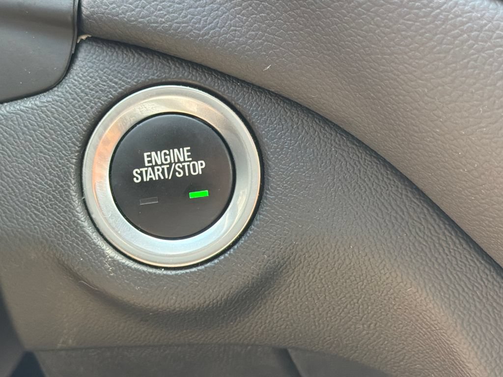 Used 2023 Chevrolet Equinox LT FWD image 31