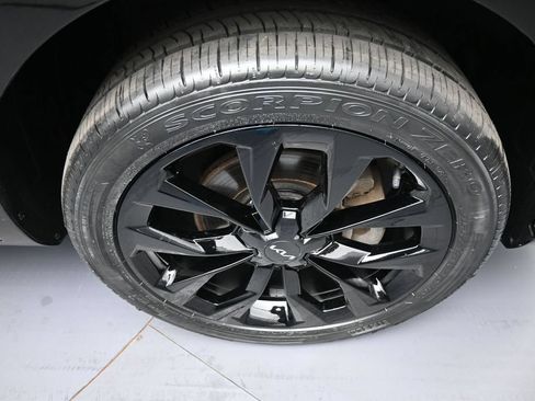 Used 2022 Kia Sorento SX AWD/4WD image 13