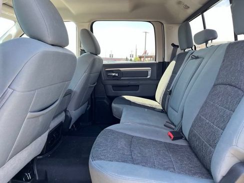 Used 2019 RAM 1500 Big Horn AWD/4WD image 16