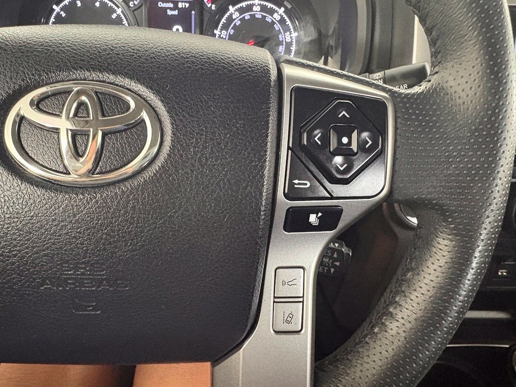 Used 2021 Toyota 4Runner SR5 AWD/4WD image 22